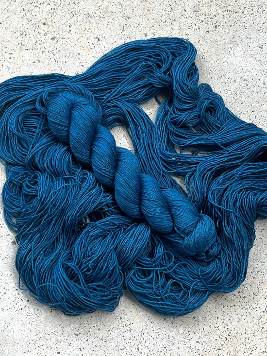 Merino Silk Yak Yarn | Periwinkle